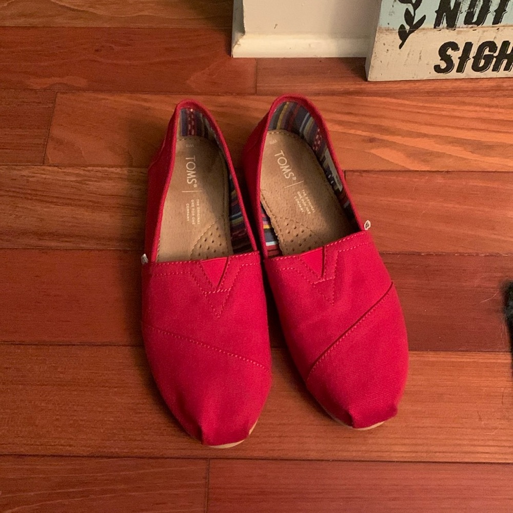 Toms shoes